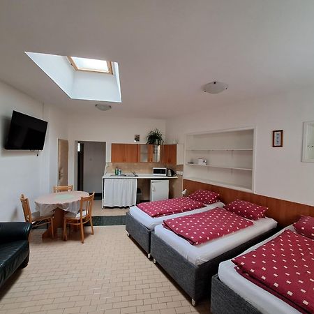 Pension Dana Karaskova Apartment Kutná Hora Стая снимка